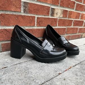 Heeled loafers